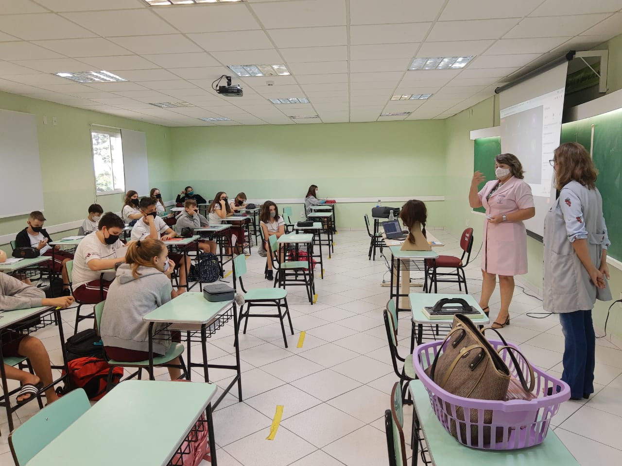 Conversa sobre a RFCC no colégio São Luiz